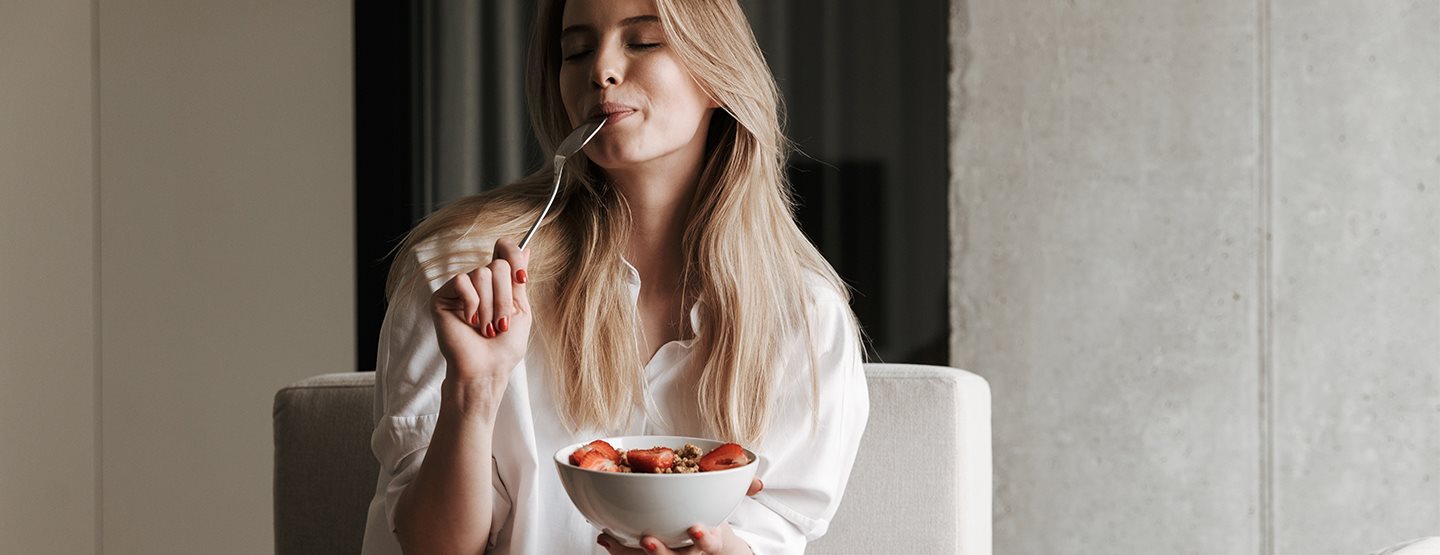 Alimentație adaptată ciclului menstrual: Iată cât de simplu este.