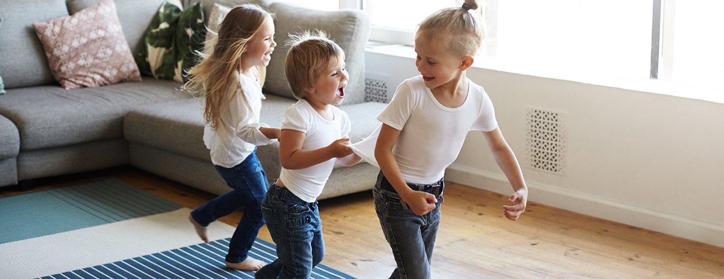 Alertă meteo nefavorabilă: Idei de jocuri pentru copii în casă pentru toate vârstele