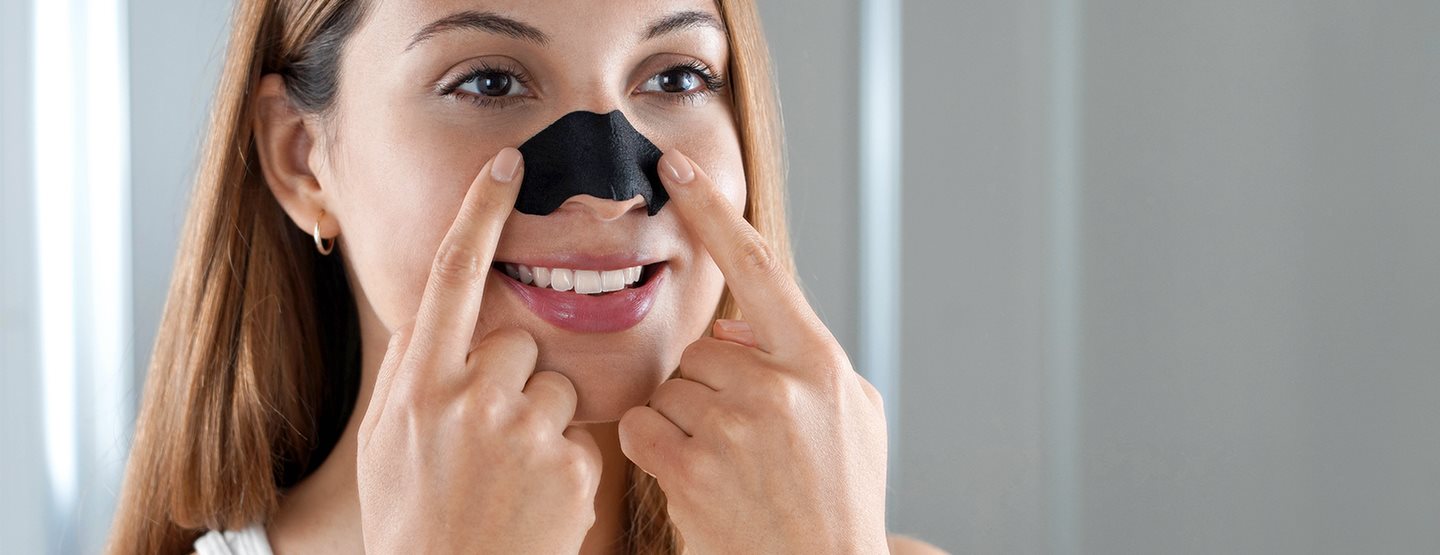 Îndepărtarea punctelor negre: așa procedați corect, potrivit unui dermatolog