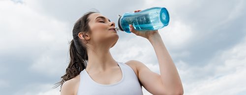 Cum să vă hidratați suficient: 5 sfaturi împotriva deshidratării