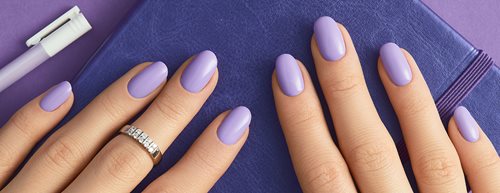 Culoarea în tendințe în 2023: cum să obții look-ul Digital Lavender