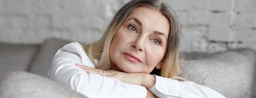 Menopauza: 8 semne pe care trebuie să le cunoașteți 