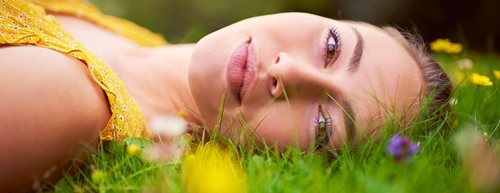 Cosmeticele naturale: șase motive pentru care le iubim