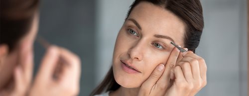Pensatul spâncenelor: aceste 4 greșeli vă pot strica look-ul