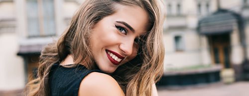 Cherry-Make-up – ce se ascunde în spatele marelui trend Pinterest din 2025