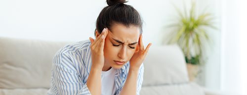 Migrena: cauzele – și ce poate ajuta