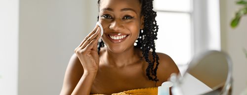 Demachierea și curățarea corectă a tenului: Cum procedăm corect, conform dermatologului