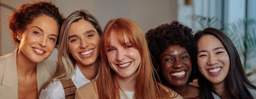 Ce culori de păr vi se potrivesc în funcție de tipul de piele?