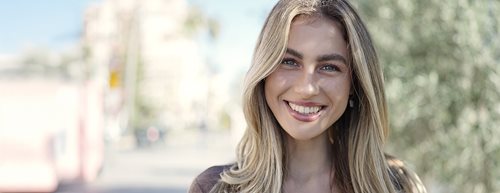 Quiet Luxury Hair: Cum își poartă Margot Robbie și alte vedete părul în acest moment