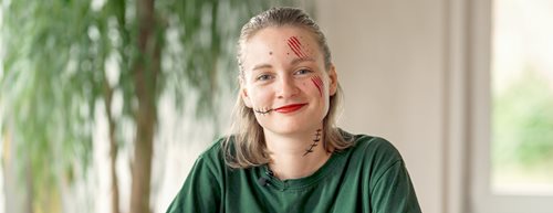 Înfricoșător de frumos: un machiaj simplu de Halloween pe care îl puteți recrea